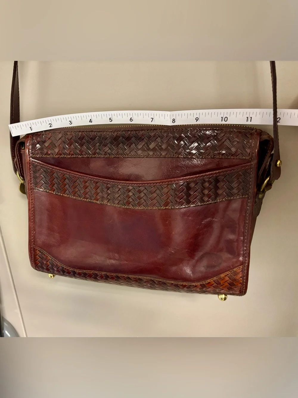 Vintage Brahmin Crossbody Bag featuring rich brown leather with woven details - Picture 3 of 14